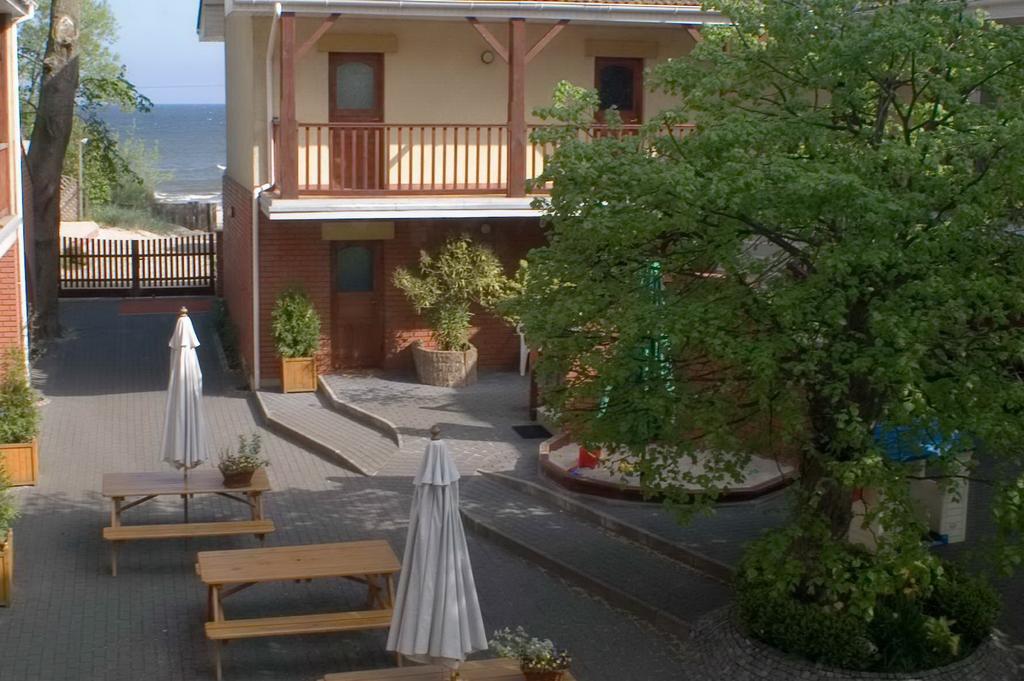 Patio Apartamenty I Pokoje ニエホジェ エクステリア 写真